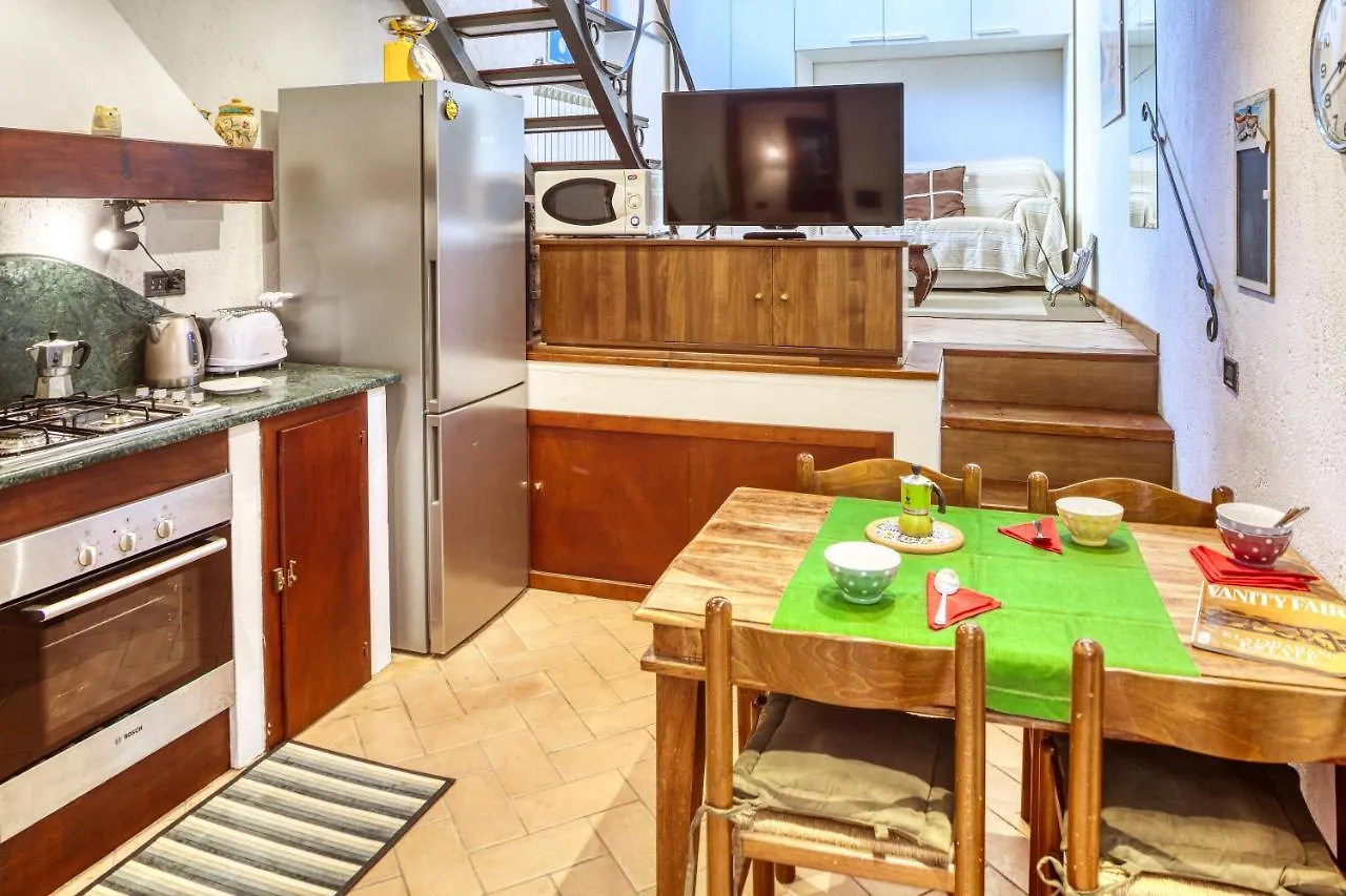 Mario Apartment With Garden Levanto Italy